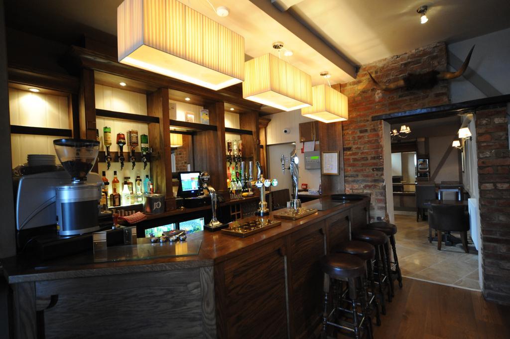 The Bull Hotel Stony Stratford Exterior photo