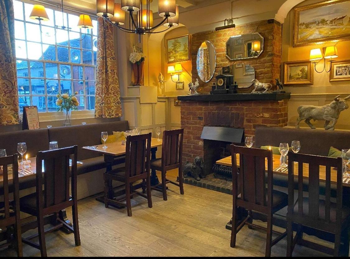The Bull Hotel Stony Stratford Exterior photo